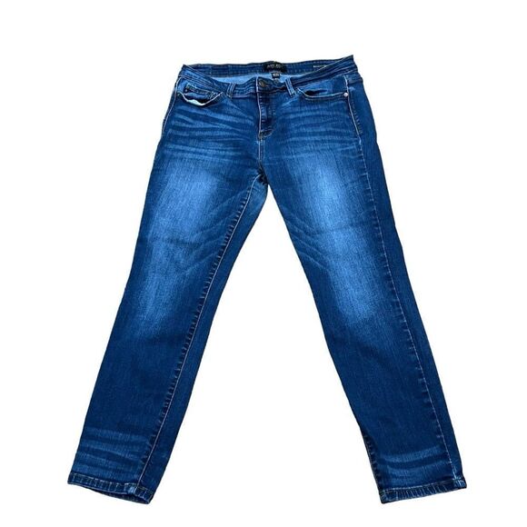Judy Blue Straight Leg Jeans Size 15/32 - Picture 1 of 8